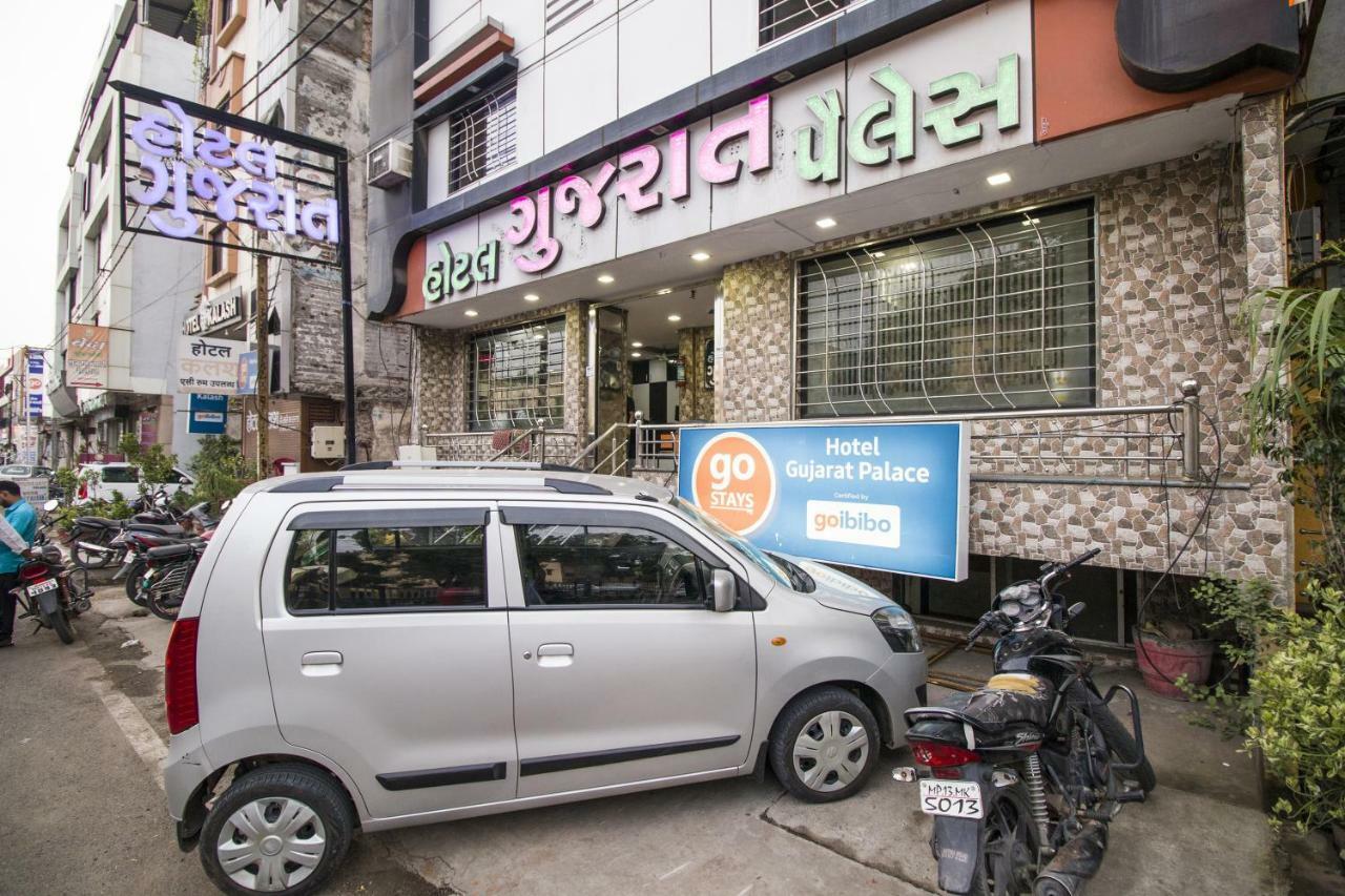 Hotel Gujarat Palace Ujjain Extérieur photo